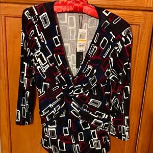 NEW Geometric Print Top